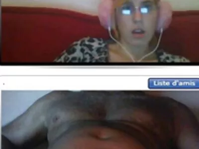 Junger Kumpel knallt sexvideo reife gerne auf Couch blonde MILF mit großen Titten