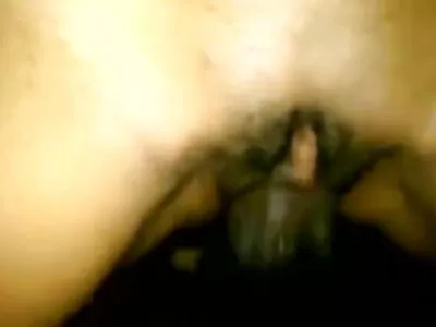 Dieser geile Kerl ist nur daran interessiert, gratis oldieporno in ihren großen runden weißen Hintern einzudringen