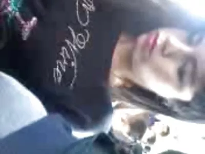 Das reife frauen pirno brünette Babe Vanessa ist ein großer Fan des schwarzen Monsterschaftes