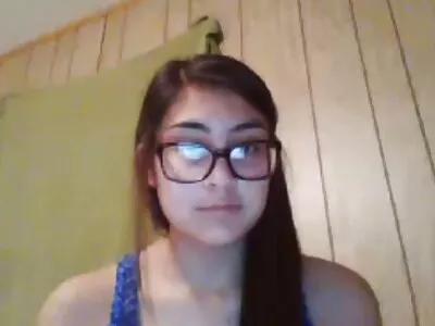 Teenage Babe lernt immer noch gratis pornos mit alten frauen viel über Sex und Bumsen