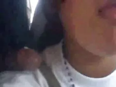 Küken mit kleinen Brüsten Natalia Queen von reife frau porn Zac Wild gefickt