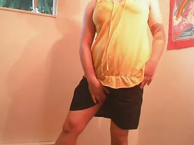 Eine lahme Party mit heißen Girls wird geile reife ehefrau zu einer geilen Orgie