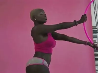 Katie Summers ist eine Schlampe, die oft interracial Gangbang praktiziert kostenlose sexvideos reife frauen