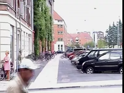 Asiatisches Küken reibt sich die Muschi, während es kostenlose reife frauen pornos einen Schwanz in den Arsch nimmt