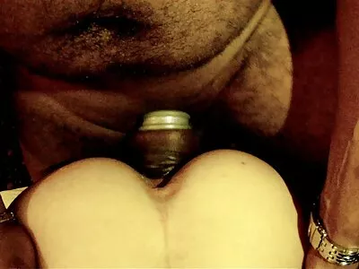 Vollbusige alte frauen free porn brünette MILF mit tätowiertem Körper reitet den Schwanz eines jungen Brechers
