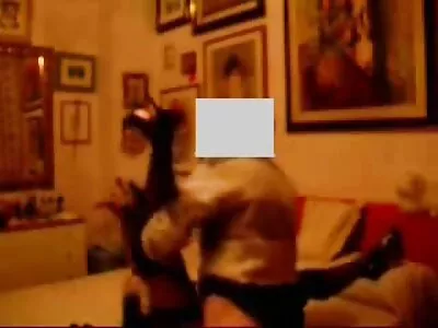 Nach dem Blowjob wird sex mit reifen frauen video das brasilianische Escort Girl im Doggystyle gebumst